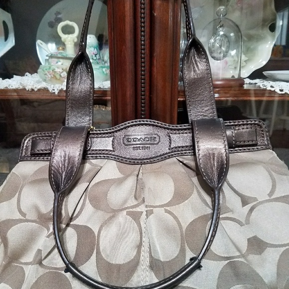 Coach Purse - Picture 4 of 5